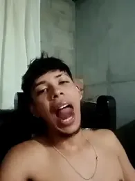 Elputas webcam model stream image