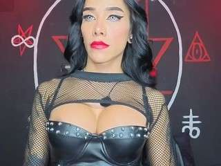 depresion-black webcam model stream image