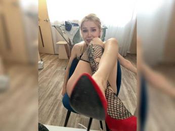 freakfarm webcam model stream image