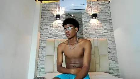 XAVI_LEE webcam model stream image