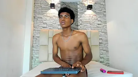XAVI_LEE webcam model stream image