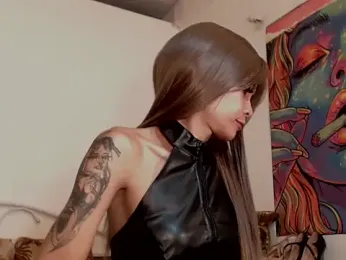 TsLauraLove webcam stripchat model stream image