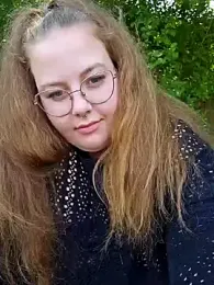 _Julie_x webcam model stream image