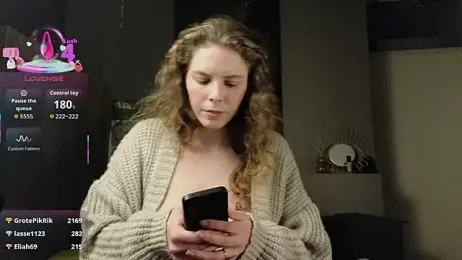 AyreenMoore webcam model stream image