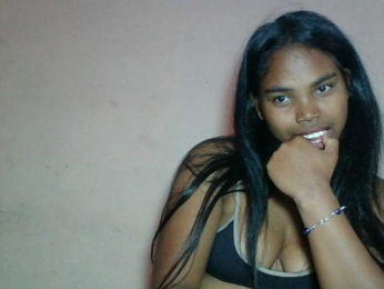 Miarizou webcam bongacams model stream image