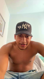 Elmoren08 webcam model stream image