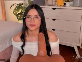 missnataly_ webcam model stream image