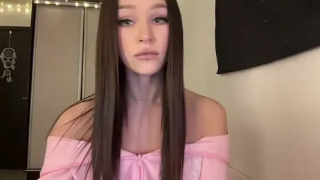 ur_molly webcam model stream image