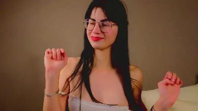 SvetlanaComee webcam model stream image