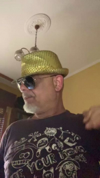 crazy1972 webcam model stream image