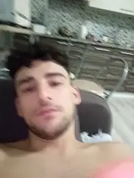 Yasinyasin7 webcam model stream image