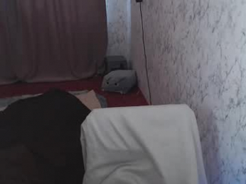 adelmaud webcam model stream image