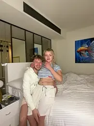 NickyGold_Official webcam model stream image