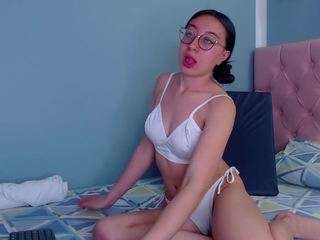 danna-louis webcam model stream image