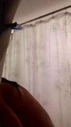 Lunatixs webcam model stream image