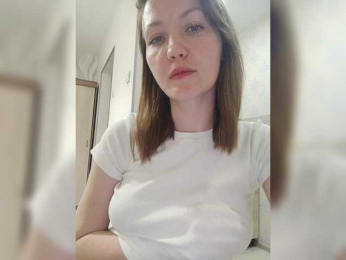 Lizabn webcam model stream image