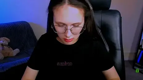 mona_cloud webcam model stream image