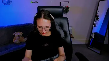mona_cloud webcam stripchat model stream image
