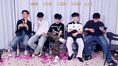 QYBOYS_010 webcam stripchat model stream image