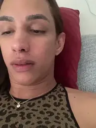 ofjuliaa webcam model stream image