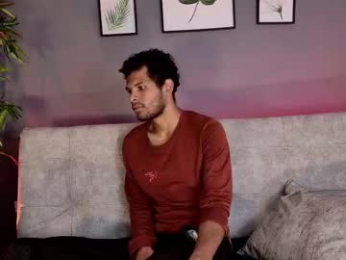 mialuxx webcam model stream image