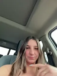 DoriDeluxe66 webcam model stream image