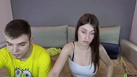 vikki_and_george webcam model stream image