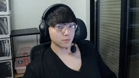 Tkcqcc webcam stripchat model stream image