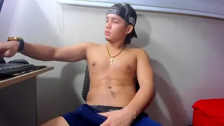 Riky_Strong webcam model stream image