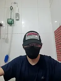 TYYUIOE3 webcam model stream image