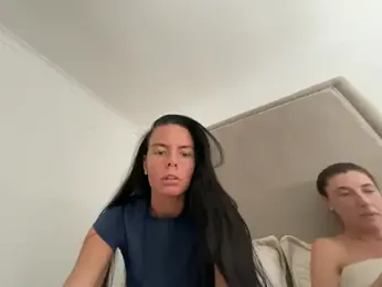 Cleoluxex webcam model stream image