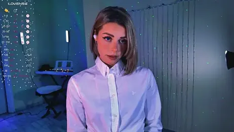 Arielle__03 webcam stripchat model stream image