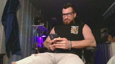 H_Daddy webcam model stream image