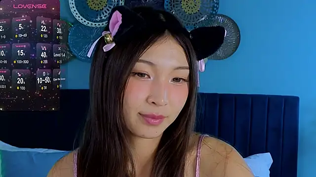 MikaAoki webcam model stream image