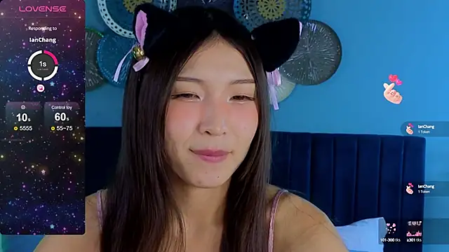 MikaAoki webcam model stream image