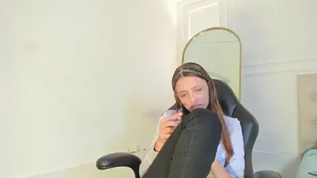 nicolvibes_212 webcam model stream image