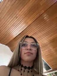 Isabella_Varella webcam model stream image