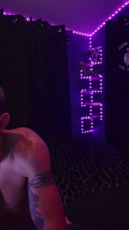 KingCole2390 webcam model stream image