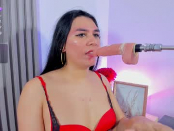 coraline_hot18 webcam model stream image