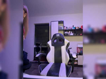 Olivka2004 webcam model stream image