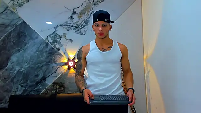 Cristiam_evil webcam model stream image