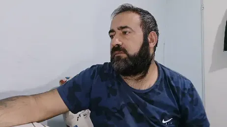 dark-look webcam model stream image