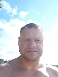 sherale2s webcam stripchat model stream image