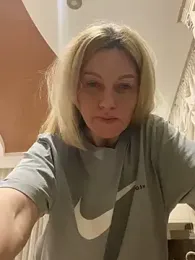 Amazoniiaa webcam model stream image