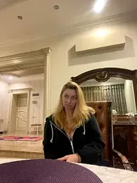 Amazoniiaa webcam model stream image