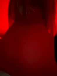 Melanie-hot webcam model stream image