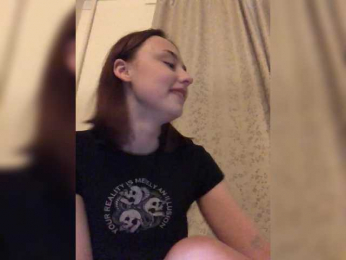 lovewomennnn webcam model stream image