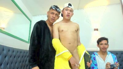 Gollden_dreams webcam cam4 model stream image