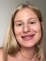 Busty-Ellie webcam model stream image