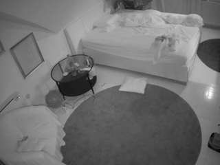 voyeurcam-julmodels-whitebed-4 webcam model stream image